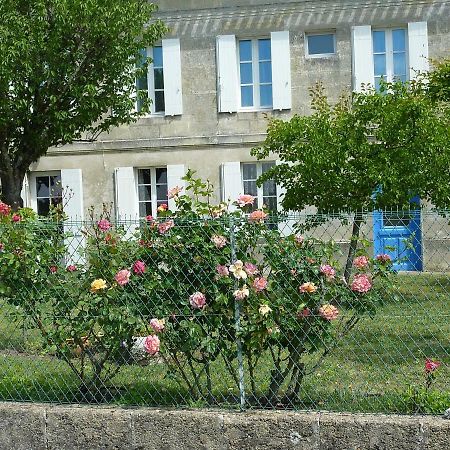 Le Clos Des Rosiers Saint-Emilion Bagian luar foto